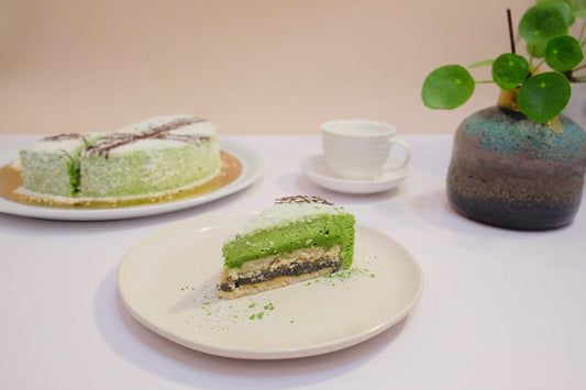 Entremet matcha sésame noir